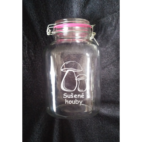 Skleněná dóza na sušené houby