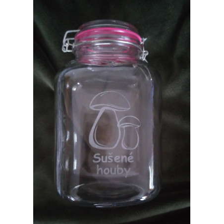 Skleněná dóza na sušené houby