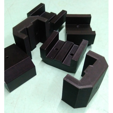 Přípravek pro mazání řetězu