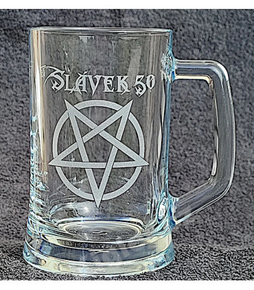Dárek pro rockera a metalistu – půllitr s pentagramem a jménem