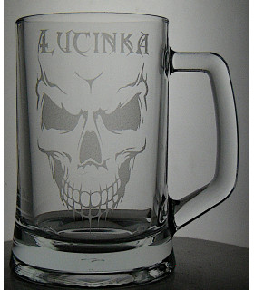 Metalový půllitr s lebkou - dárek pro příznivce tvrdé hudby