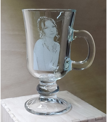 Sklenička na kávu a čaj s vlastním obrázkem, textem nebo jménem na přání